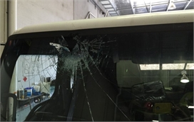 Damaged Truck Windscreen Replacement